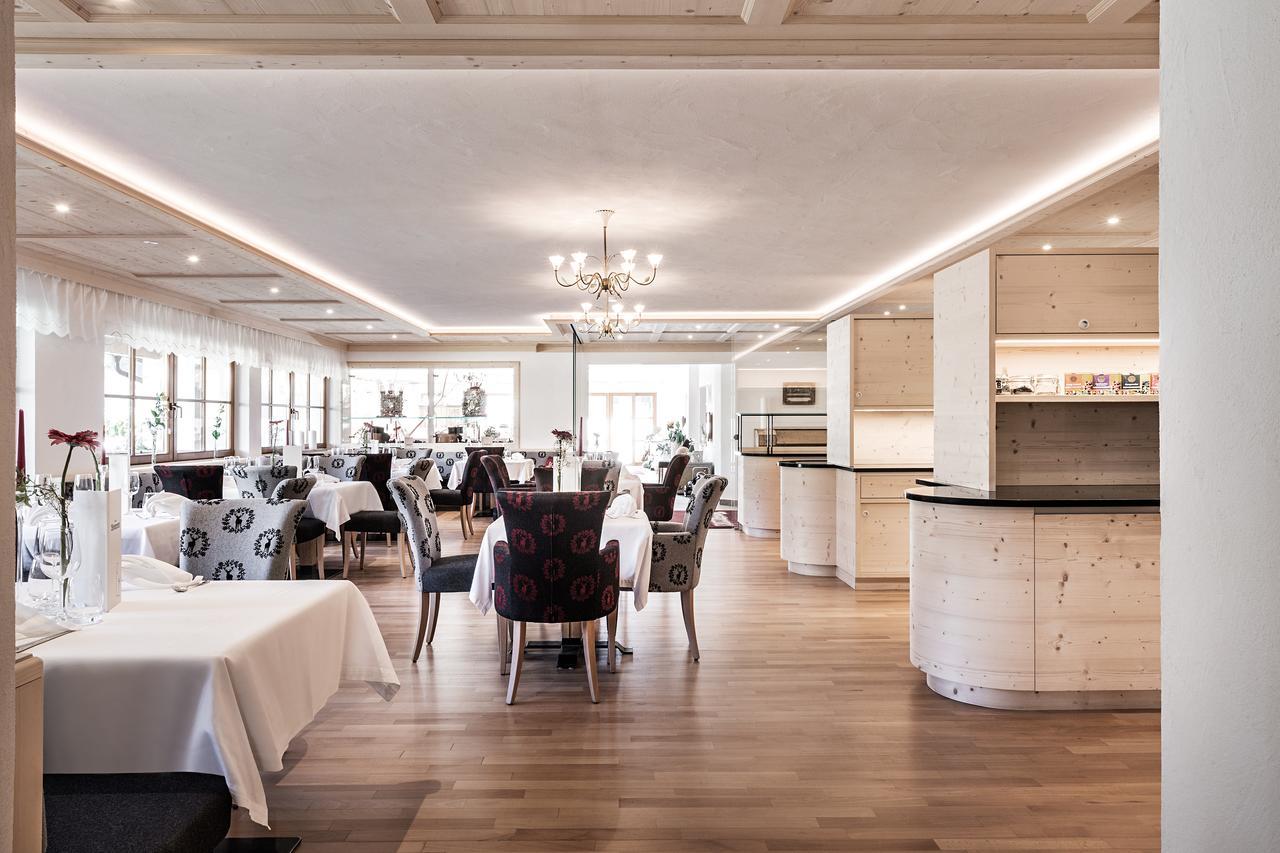 Hotel Messnerwirt Anterselva di Mezzo Eksteriør billede