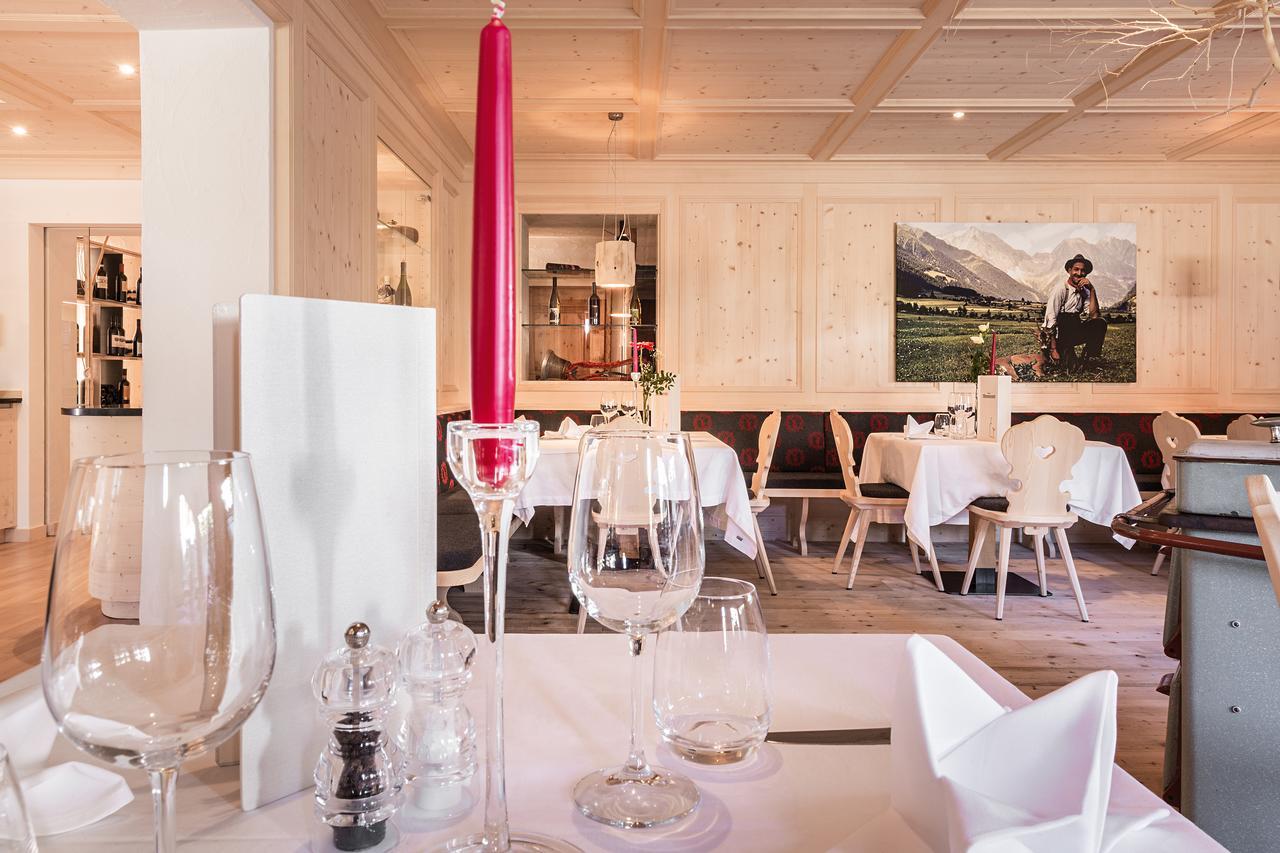 Hotel Messnerwirt Anterselva di Mezzo Eksteriør billede